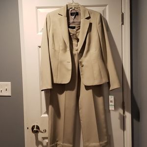 Women's Suit - Blazer and pants. Brand new